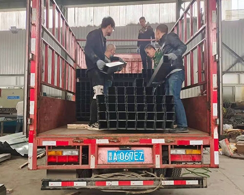 槽式橋架發往太原